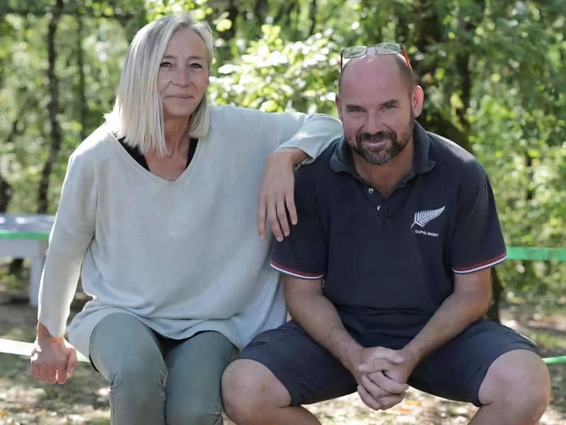Muriel et Hubert vous accueillent au Village de gîtes La Truffière