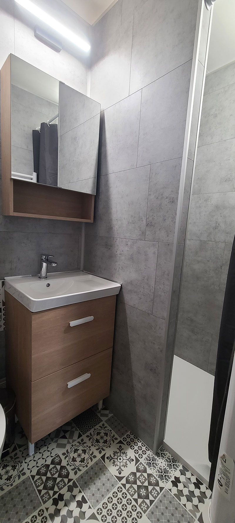 Salle Douche du Gîte Fénelon pour 5 personnes à la Truffière Village de gîtes